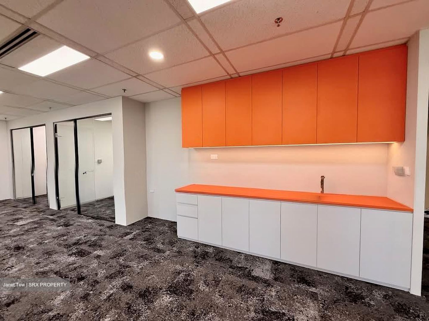 Abi Plaza (D2), Office #575445341